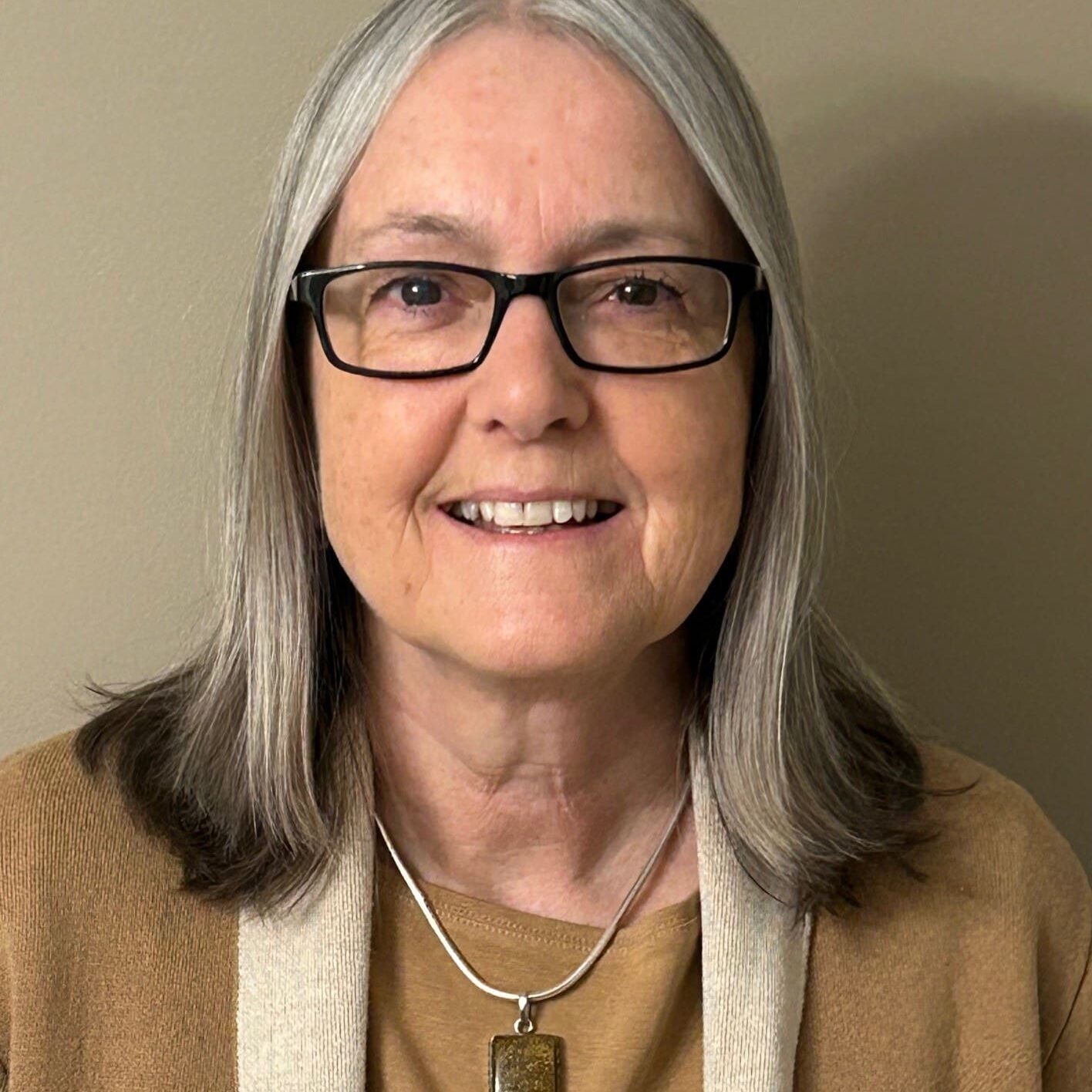 Debbie Devitt headshot